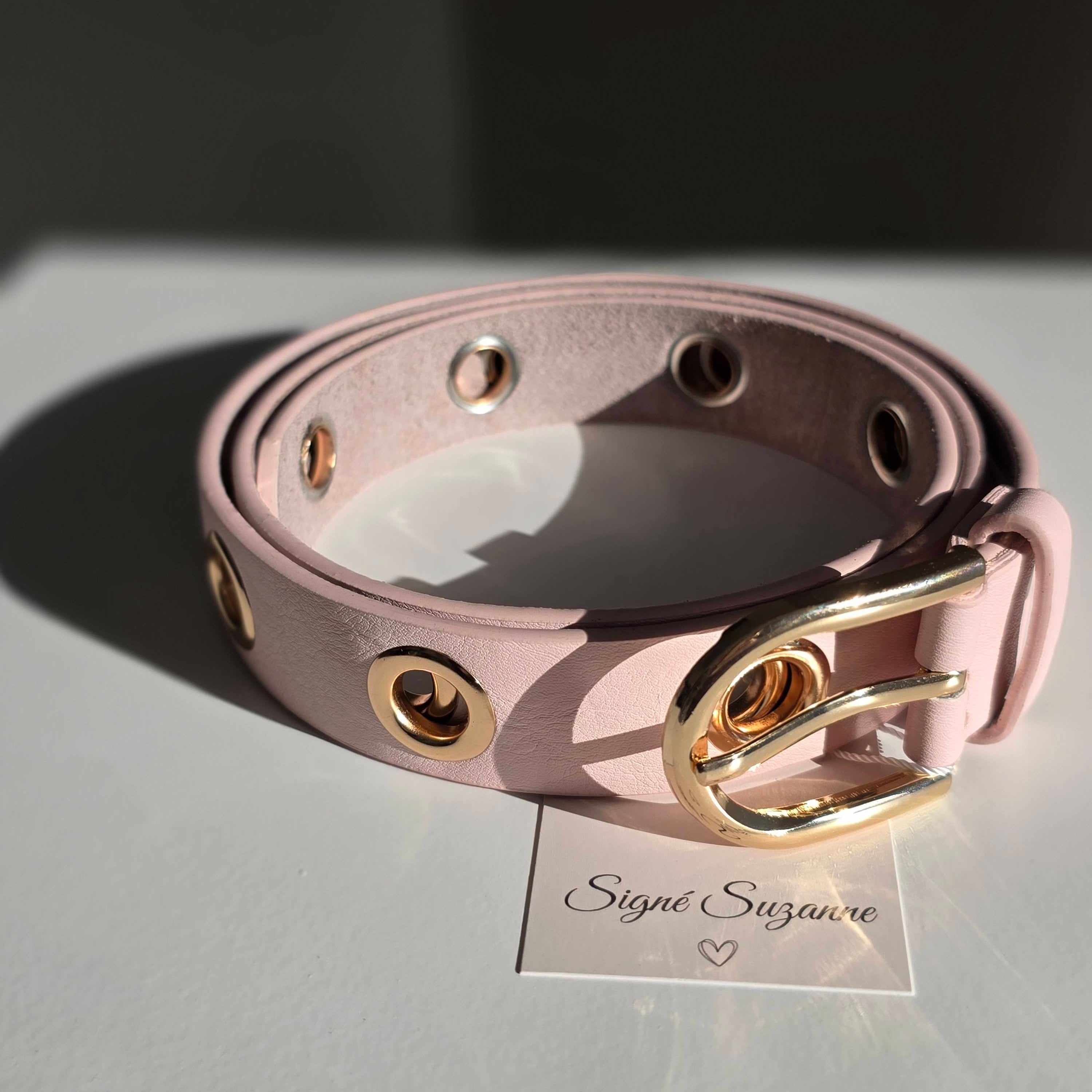 Ceinture à oeillets