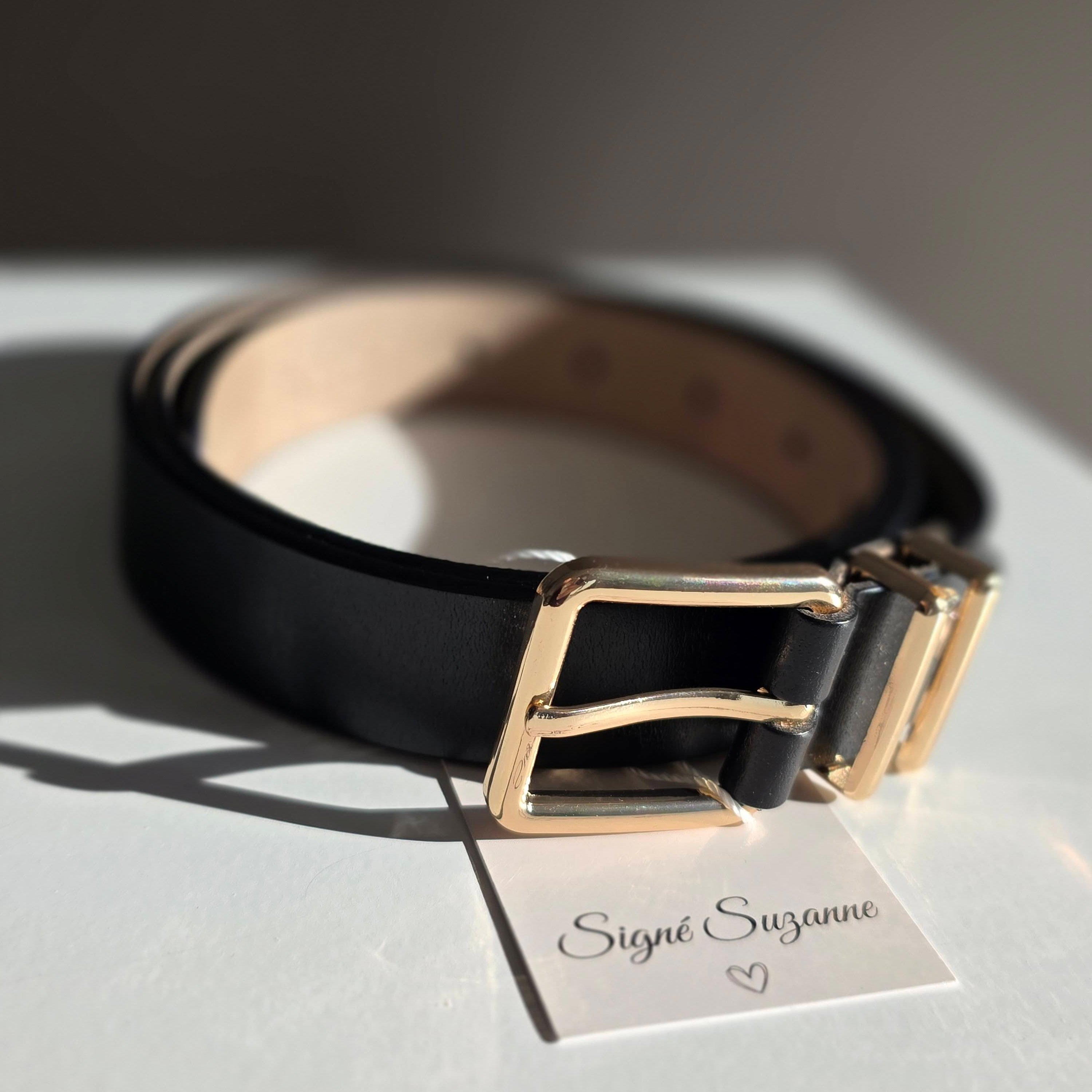 Ceinture fine boucle dorée