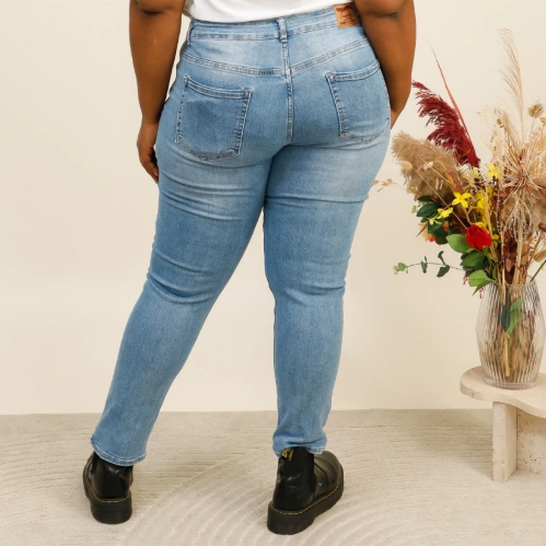 Jean grande taille Cam