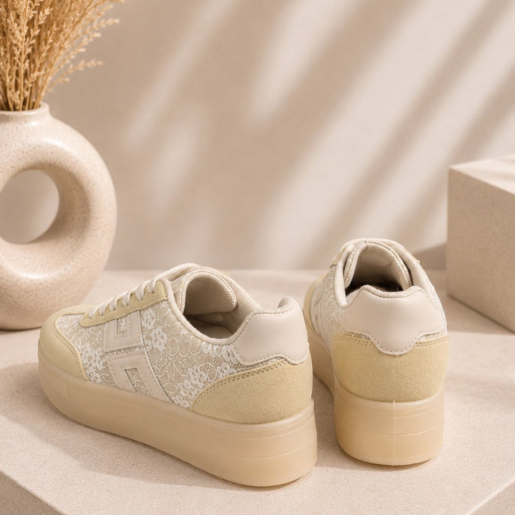 Baskets dentelles